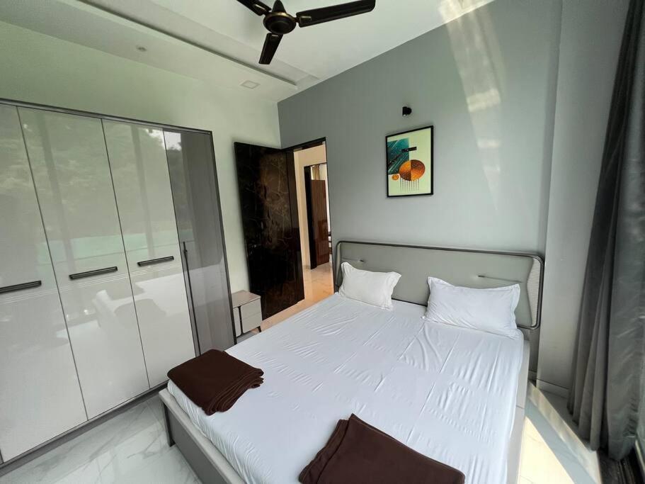 Stayhaven Starmount 4Bhk & Pool Bombay Exterior foto